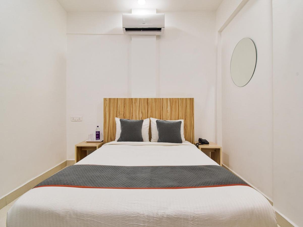 Oyo Townhouse 498 Hotel Western Nagpur Exteriör bild