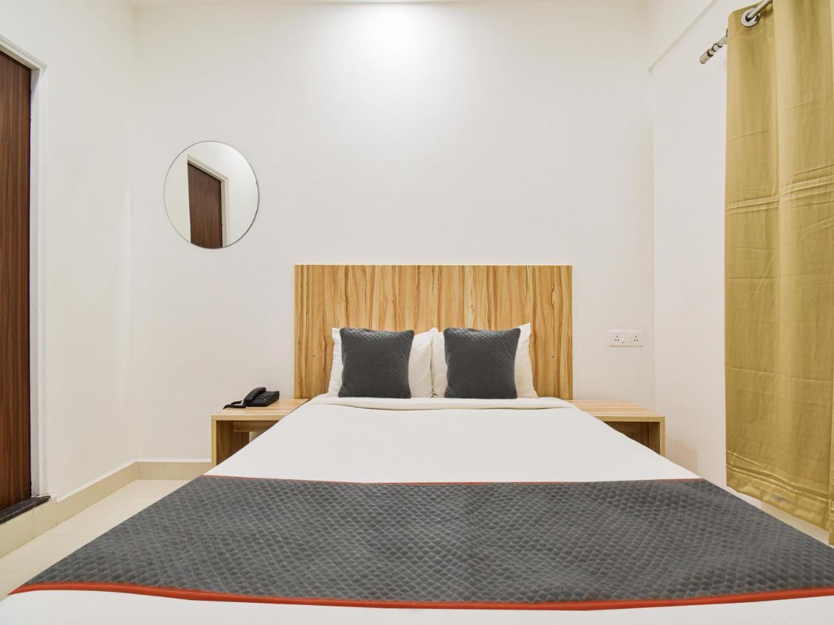 Oyo Townhouse 498 Hotel Western Nagpur Exteriör bild