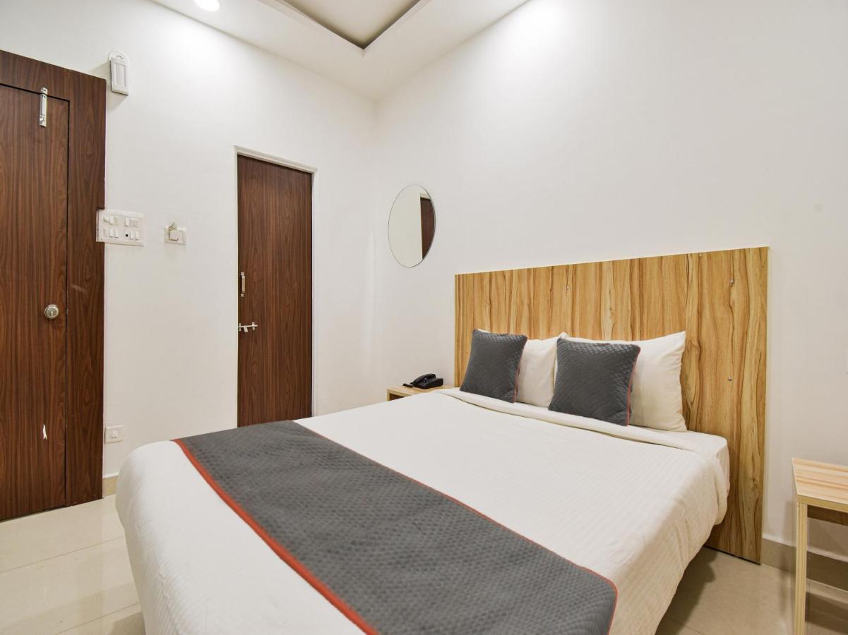 Oyo Townhouse 498 Hotel Western Nagpur Exteriör bild