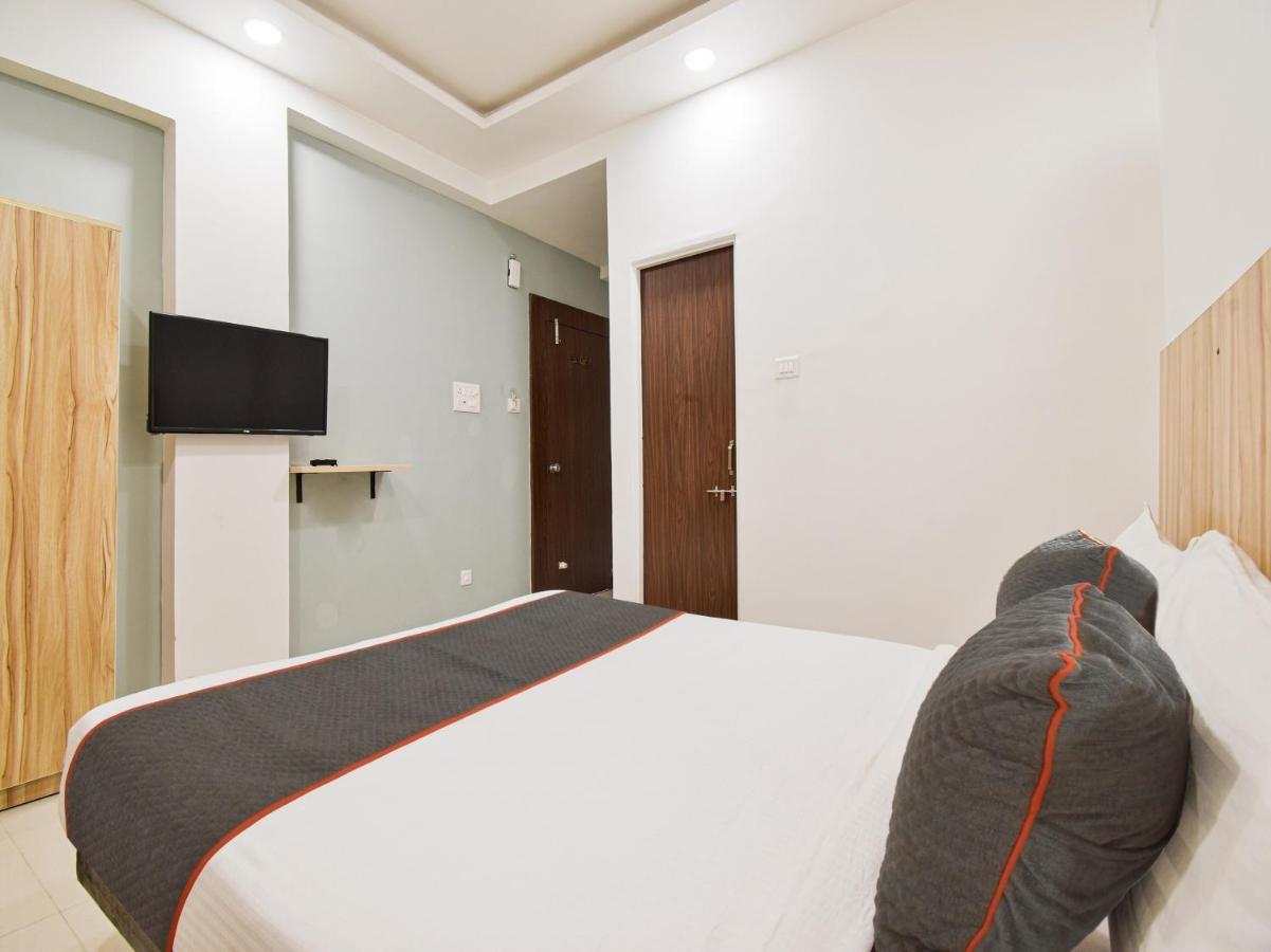 Oyo Townhouse 498 Hotel Western Nagpur Exteriör bild