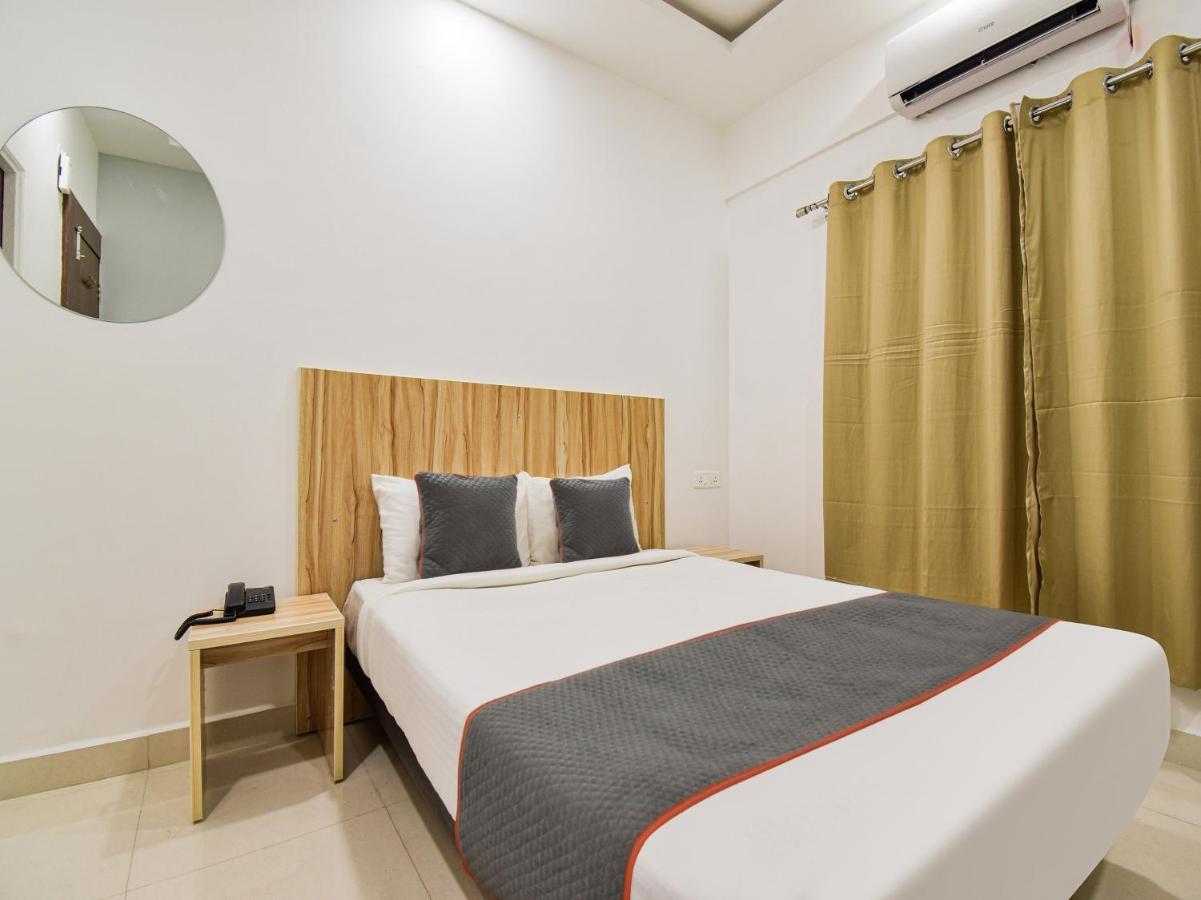 Oyo Townhouse 498 Hotel Western Nagpur Exteriör bild