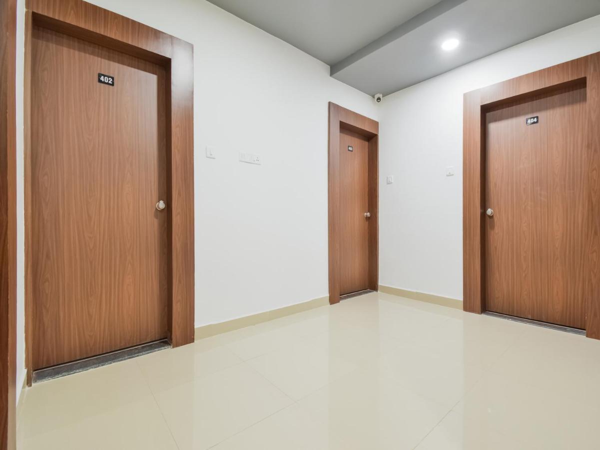 Oyo Townhouse 498 Hotel Western Nagpur Exteriör bild
