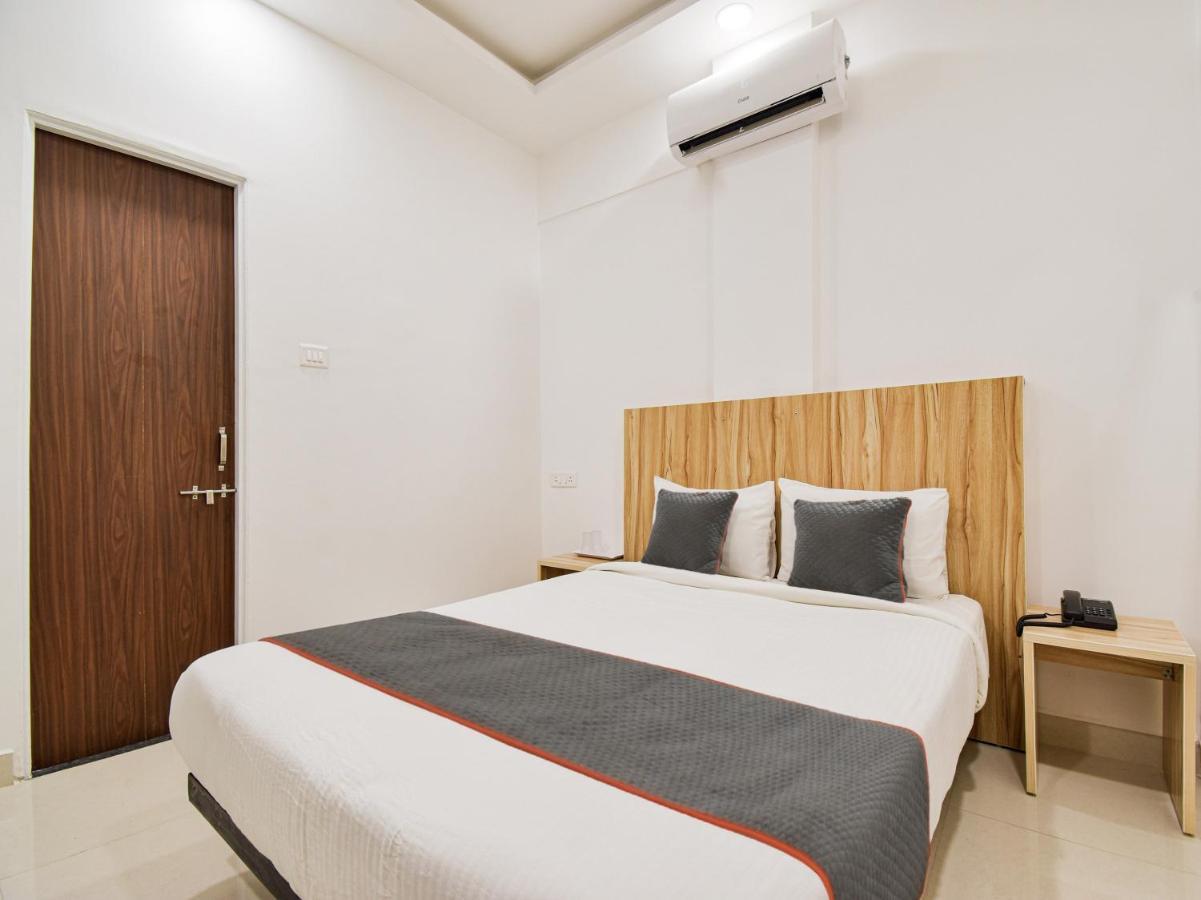 Oyo Townhouse 498 Hotel Western Nagpur Exteriör bild