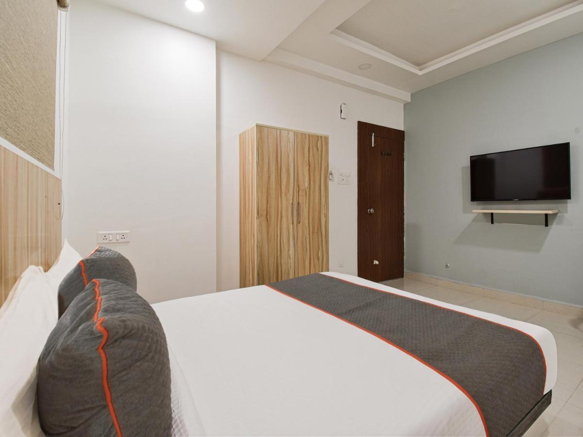 Oyo Townhouse 498 Hotel Western Nagpur Exteriör bild